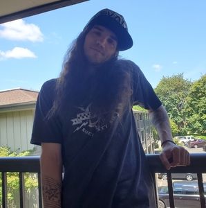 Meet your Posher, Dustin